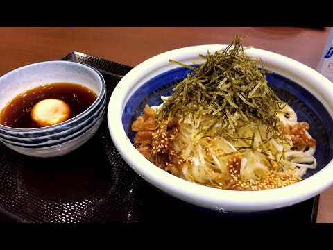 丸亀製麺『旨辛肉つけうどん』調理の様子