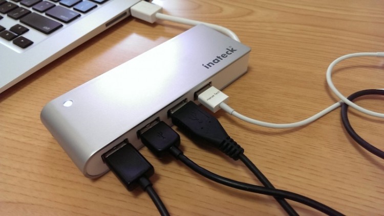 Inateck USB3.0 高速ハブ 4ポート ケーブル収納型 ポータブルバスパワー アイキャッチ