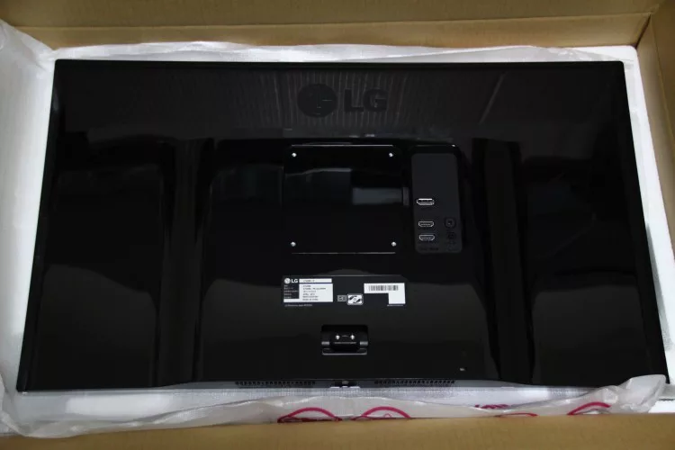 LGの27インチ4Kディスプレイ 27UD68-Pを買いました | Time to