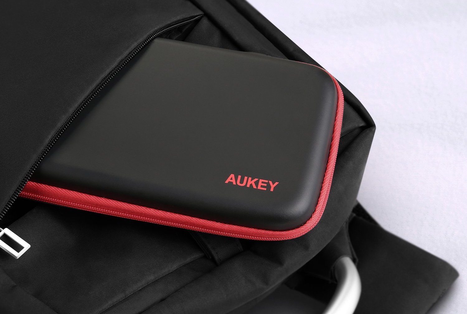 AUKEYからJoy-Conカバー付きNintendo Switchキャリングケースが発売。8月24日まで20％OFF | Time to