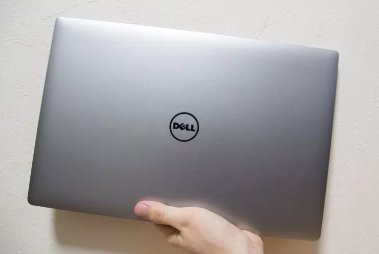 Dell ノートPC シルバー 15インチ Intel Core 15インチ ノートパソコンと2-in-1パソコン | Dell 日本