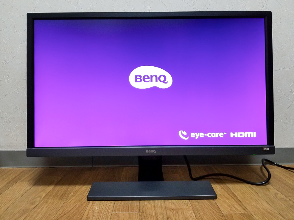 BenQ 27.9インチ 4K HDRゲーミングディスプレイ『EL2870U』開封＆外観 